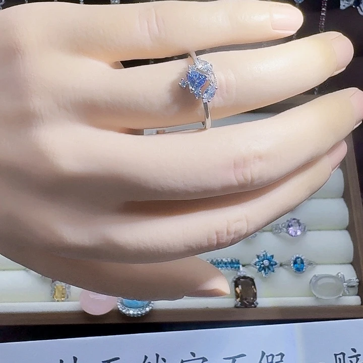 银S925镶嵌戒指坦桑石