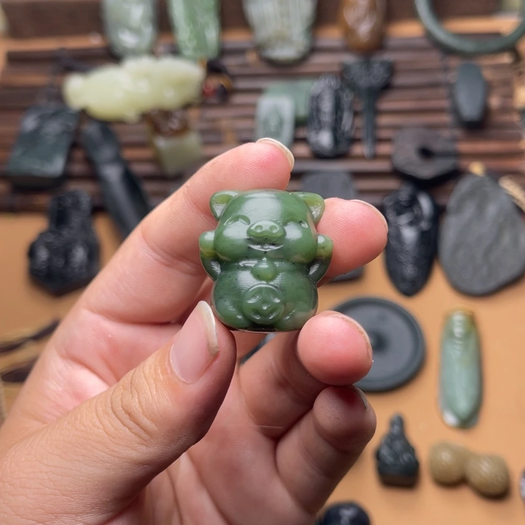 和田玉未镶嵌挂件