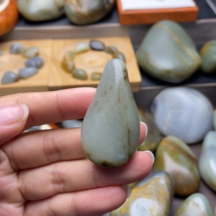 和田玉未镶嵌颈饰23
