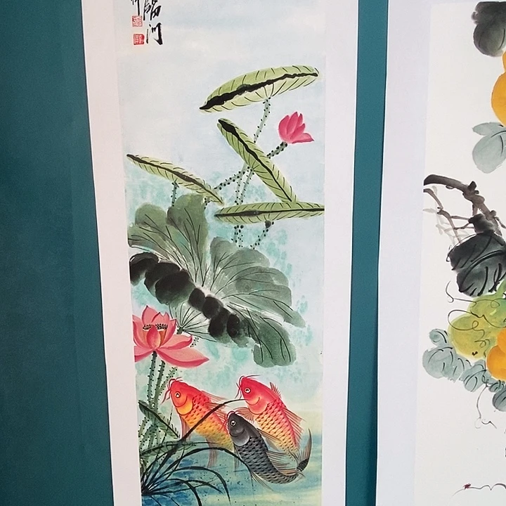 国画四尺对开胡洪祥老师手绘荷花