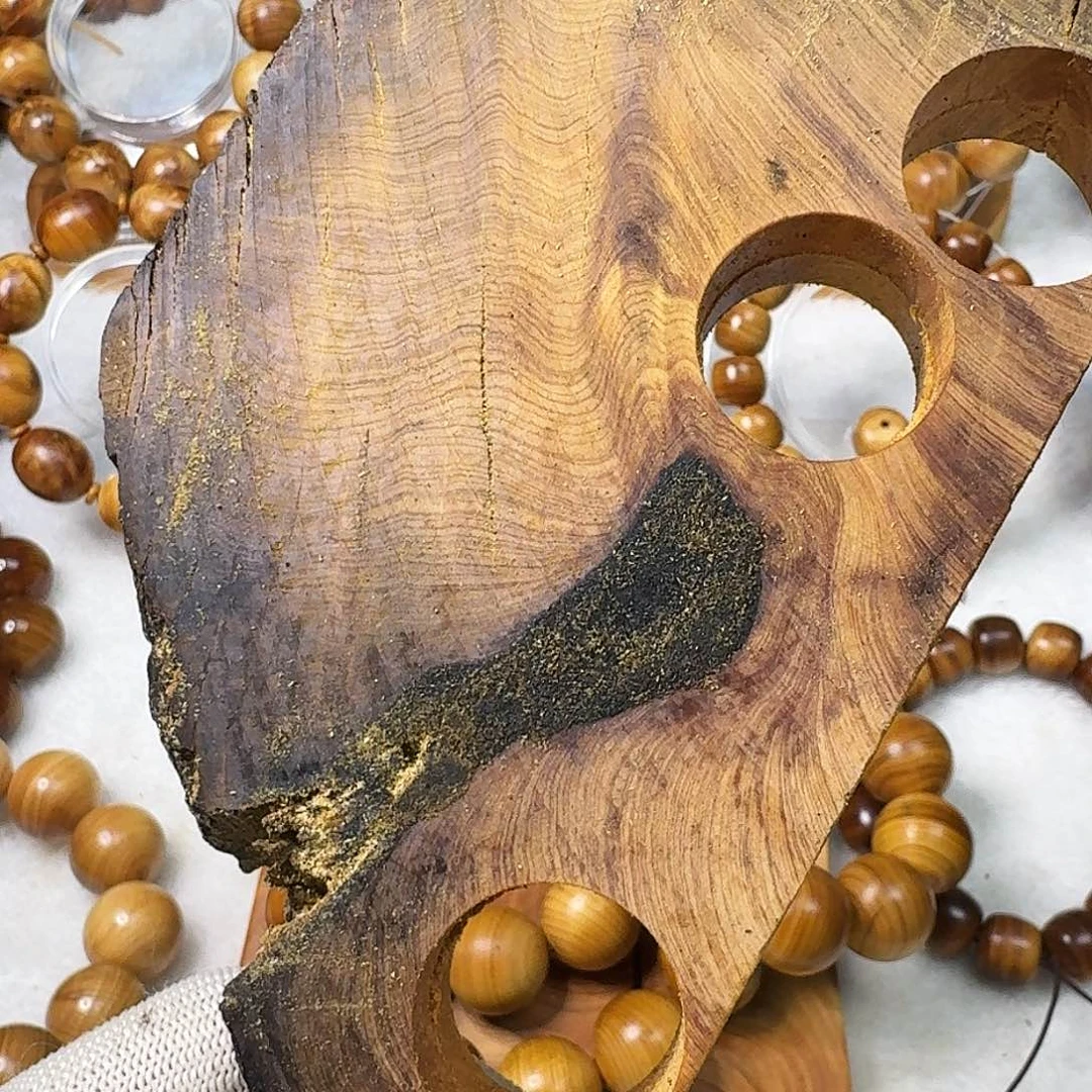 柏木芭*太行黑油雷击崖柏