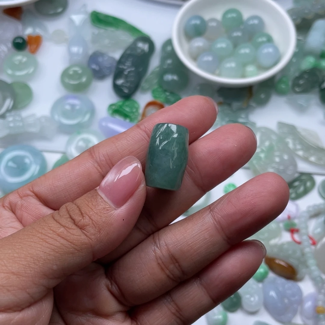 颈饰未镶嵌翡翠6778888888