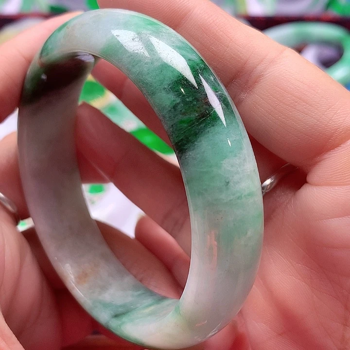 未镶嵌手镯翡翠翡翠