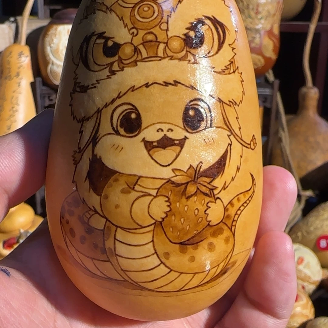 有机玻璃冬瓜烙画蛇醒狮