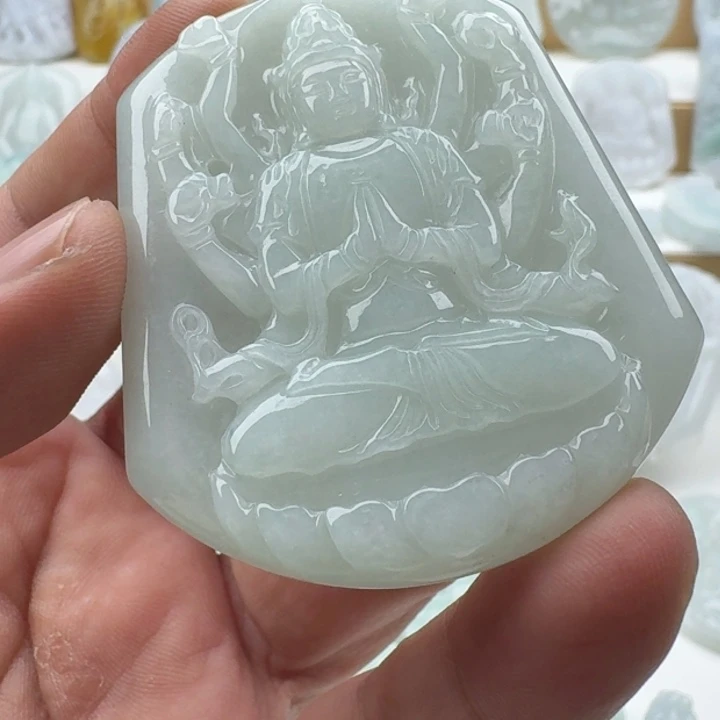 翡翠未镶嵌颈饰天然缅甸A货翡翠