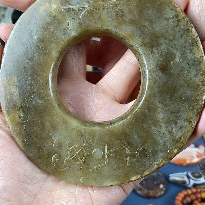 A***蓉和田玉（糖玉）未镶嵌挂件