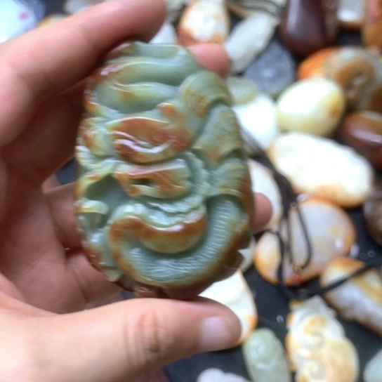 未镶嵌和田玉把件