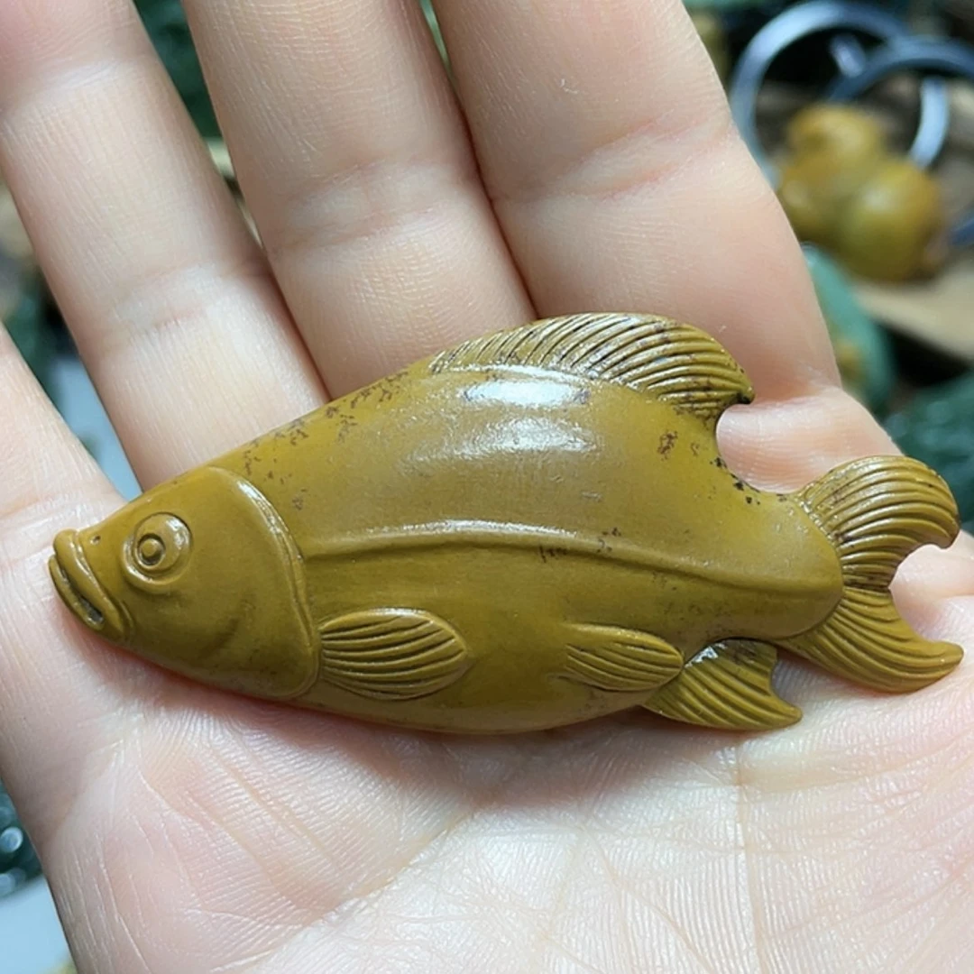 【闪购商品】未镶嵌岫岩河磨玉（透闪石质玉）挂件东****转