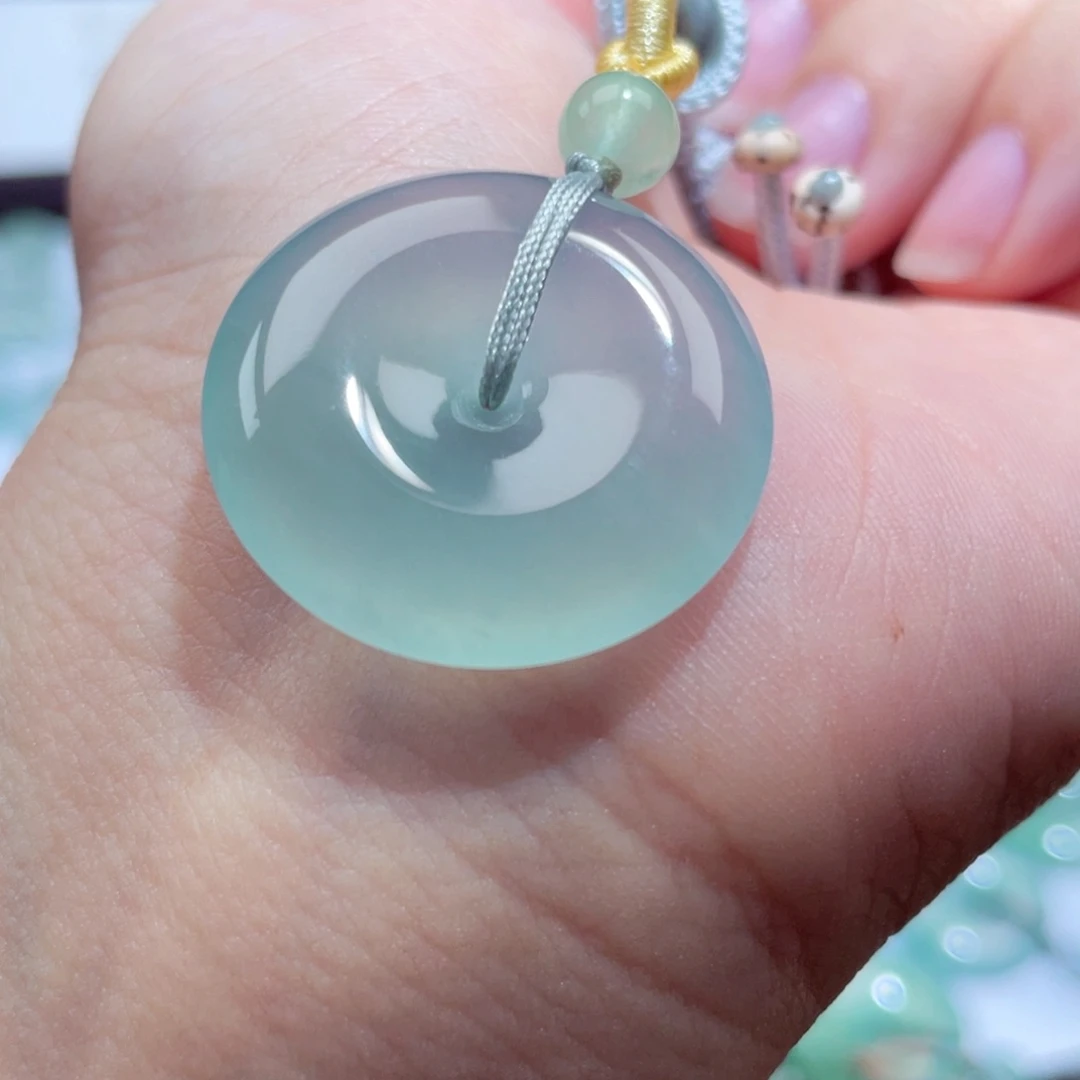 颈饰未镶嵌翡翠平安扣