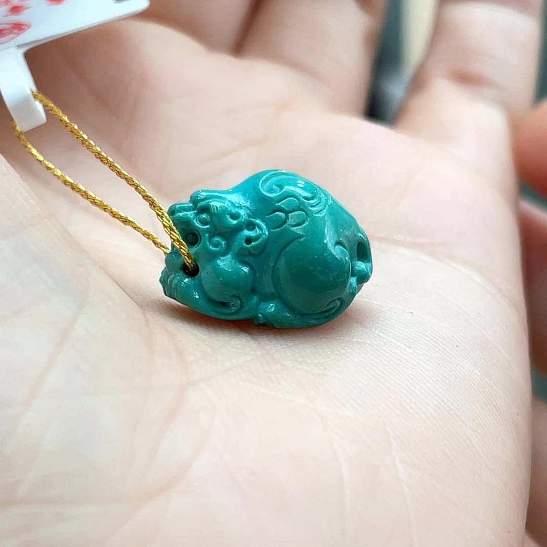 未镶嵌绿松石颈饰