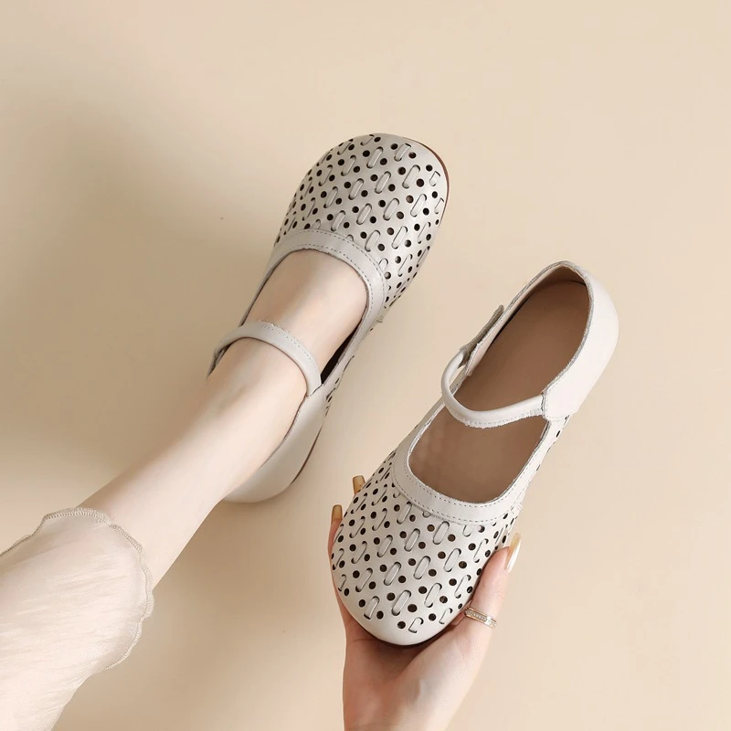 【文鑫专属】真皮老人镂空凉鞋大码舒适2025秋新款平底软底单鞋女