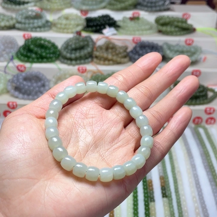 和田玉手链未镶嵌8m m