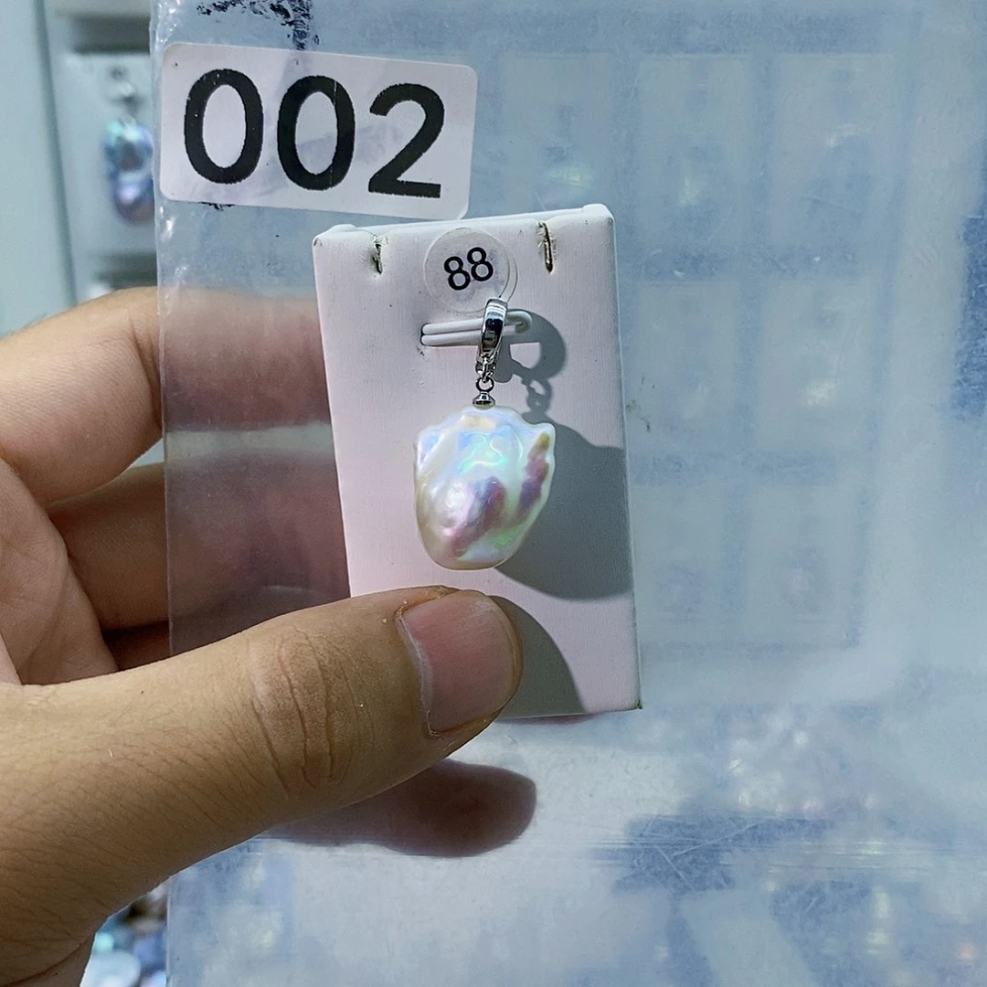 淡水珍珠合金颈饰