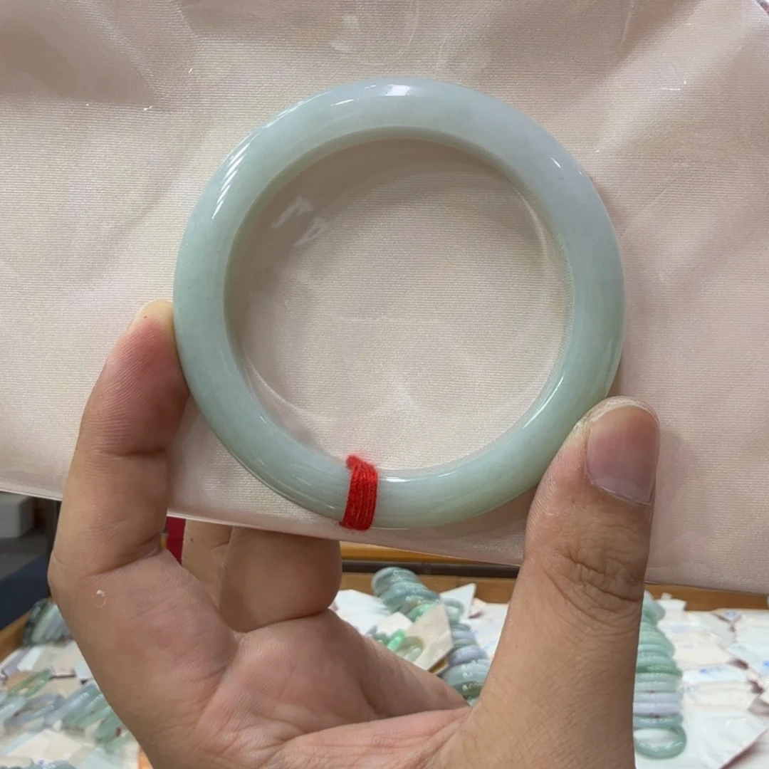 翡翠手镯未镶嵌买断