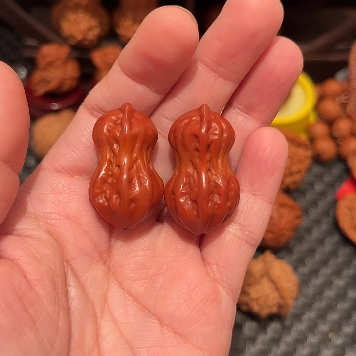 文玩核桃吊坠小花生
