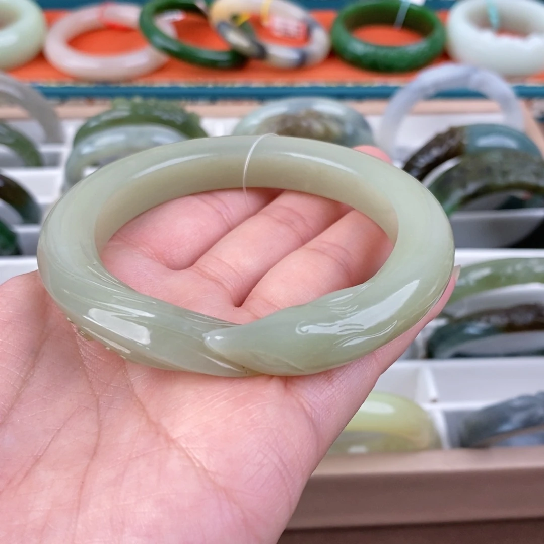 和田玉未镶嵌手镯60.3