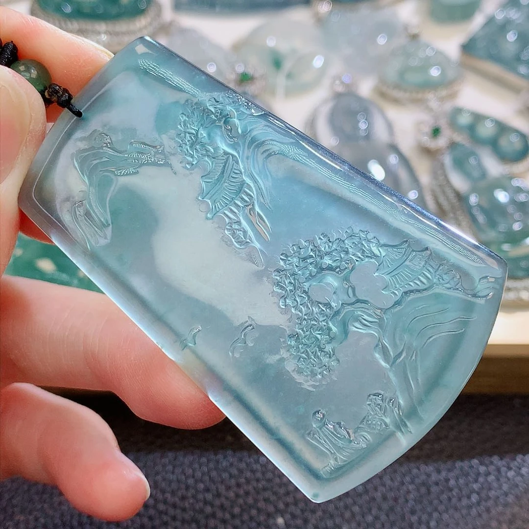 翡翠未镶嵌颈饰翡翠