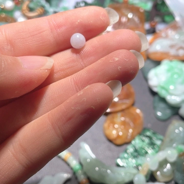 【闪购商品】翡翠颈饰未镶嵌s****r天然翡翠