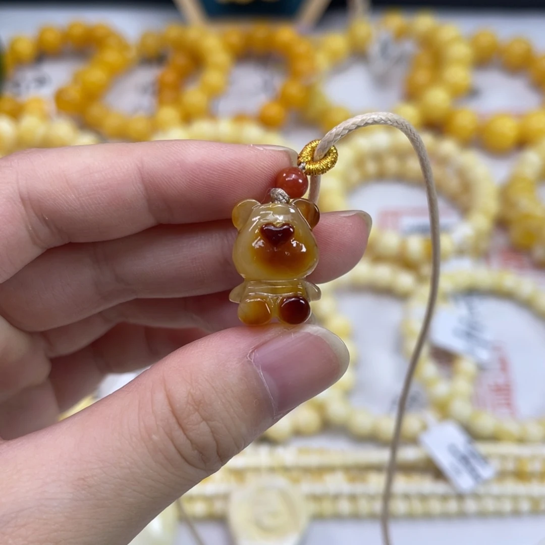 未镶嵌琥珀裸石沁色小熊项链