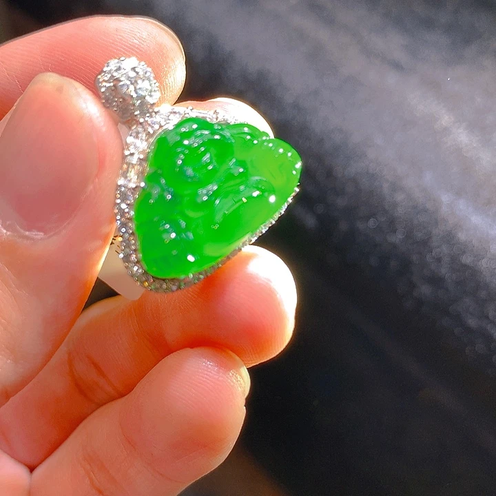 【闪购商品】翡翠颈饰银S925镶嵌翡翠