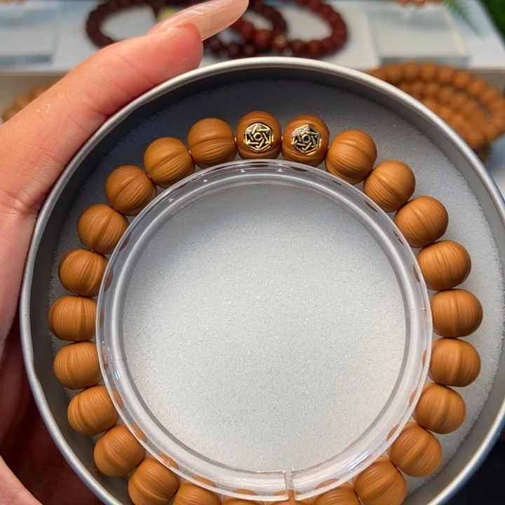 猴头核桃手串全品猴头双标鲨鱼鳍尺寸10左右