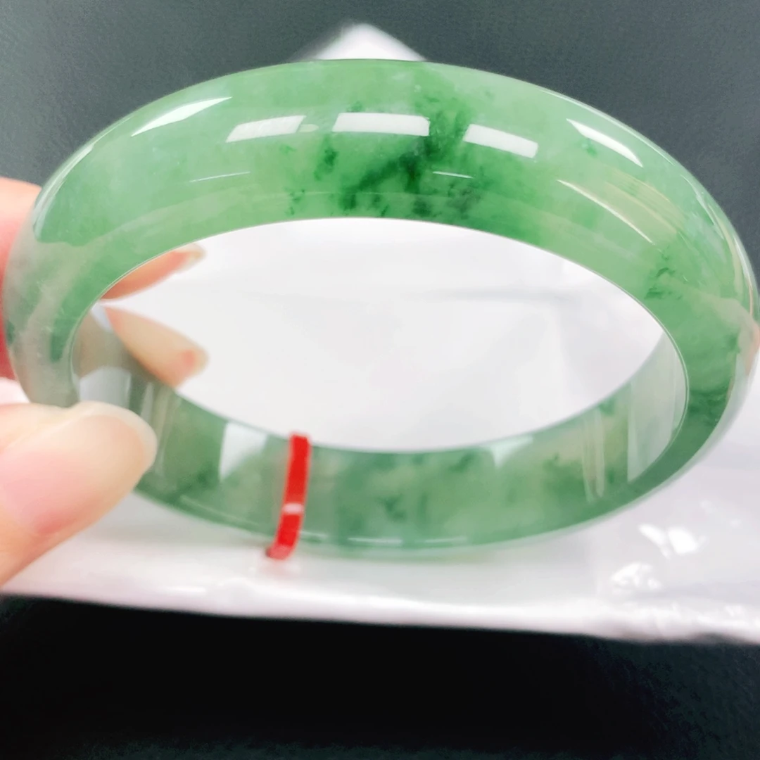 翡翠未镶嵌手镯58圈