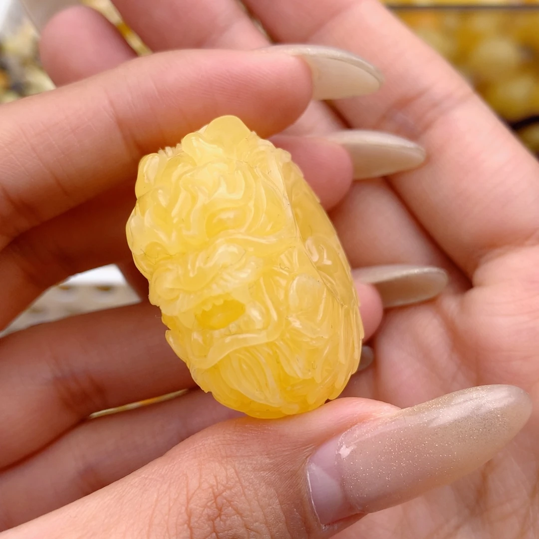琥珀未镶嵌珠宝奇石