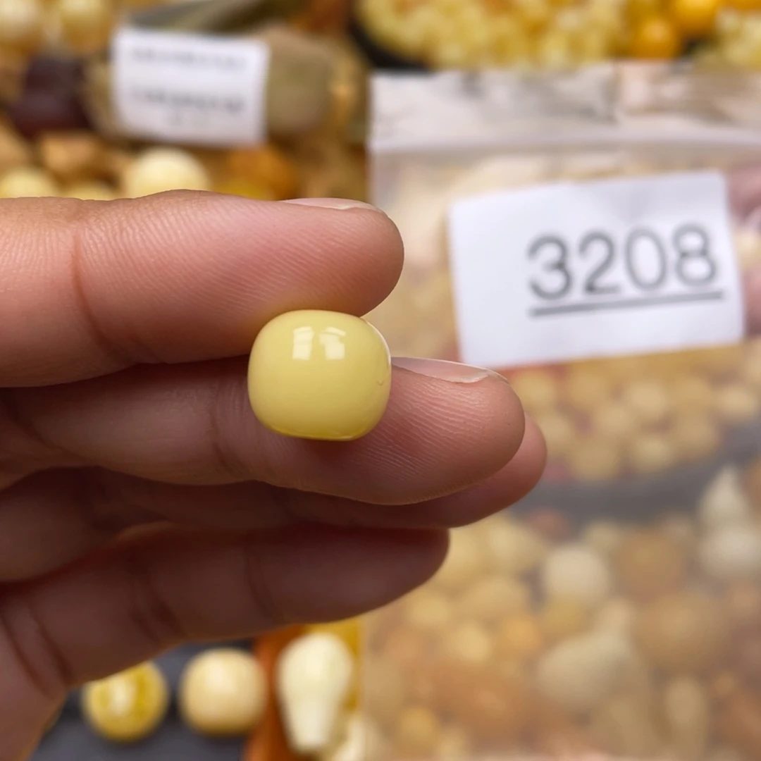 琥珀珠宝奇石未镶嵌12.2m