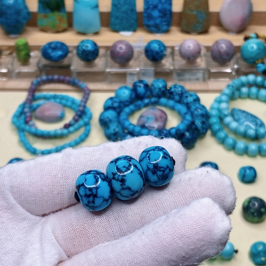 绿松石未镶嵌珠宝奇石