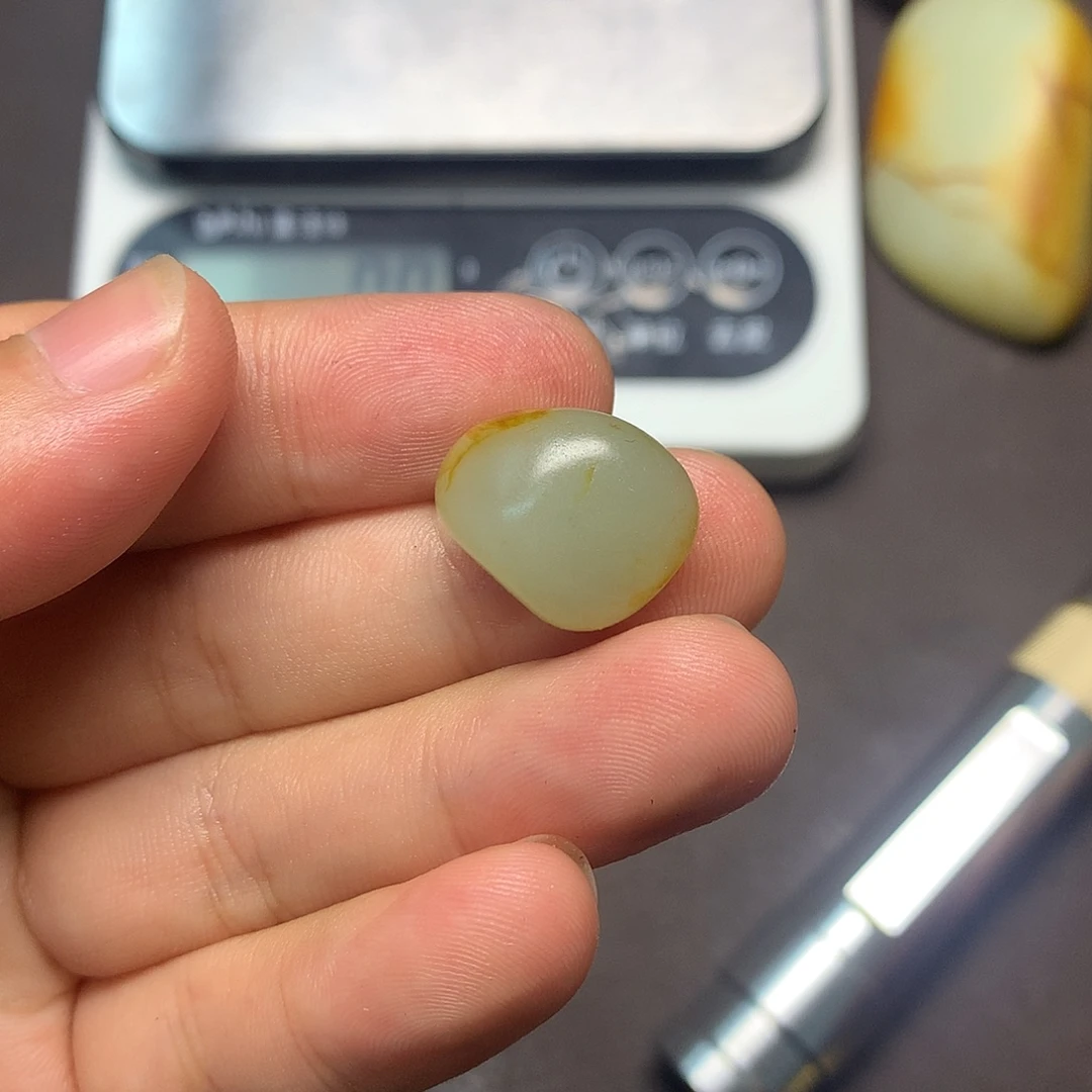 和田玉（糖玉）未镶嵌挂件