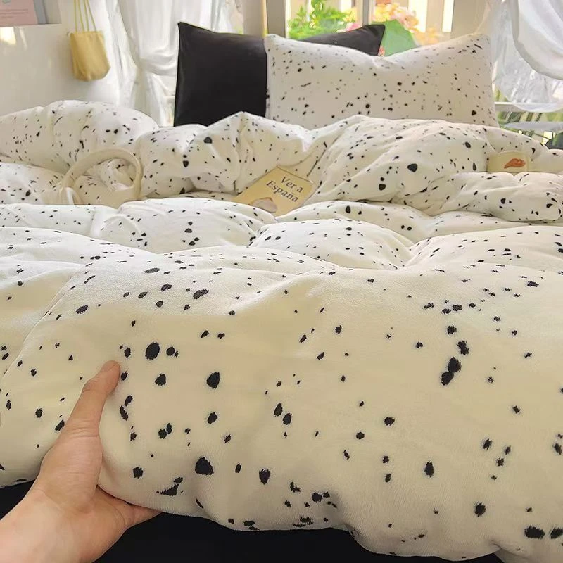 【10斤牛奶绒墨点加厚冬被】200*230四季可用柔软亲肤舒适被子被芯