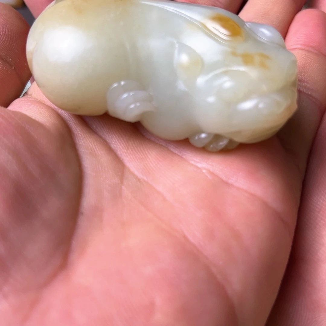 和田玉（糖玉）颈饰未镶嵌向*歌