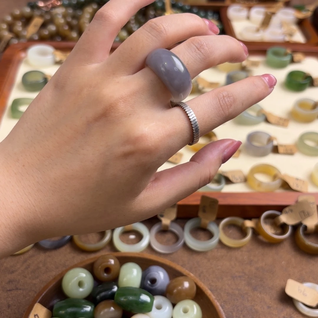 和田玉戒指未镶嵌内径17.1