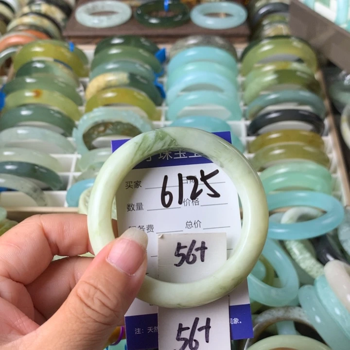 未镶嵌蛇纹石玉手镯6125