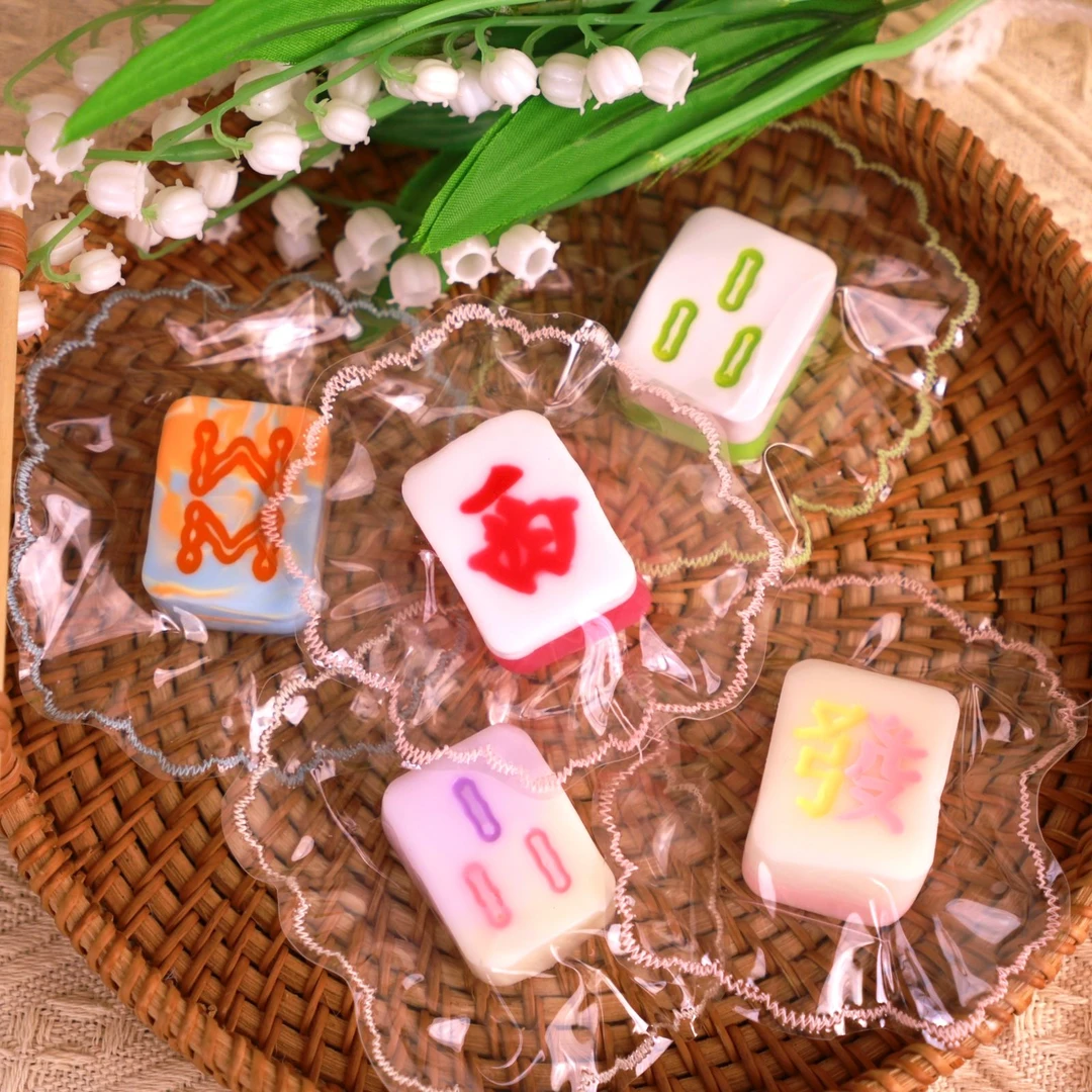 qinqQ麻将食品级硅胶玩具手工制作捏捏乐 包挂手机链解压捏捏玩具