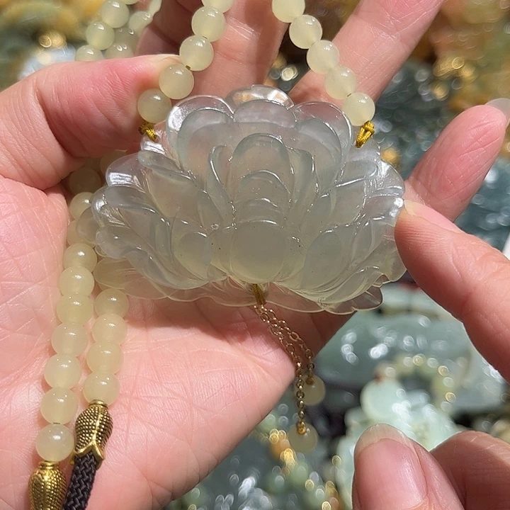 岫玉未镶嵌毛衣链