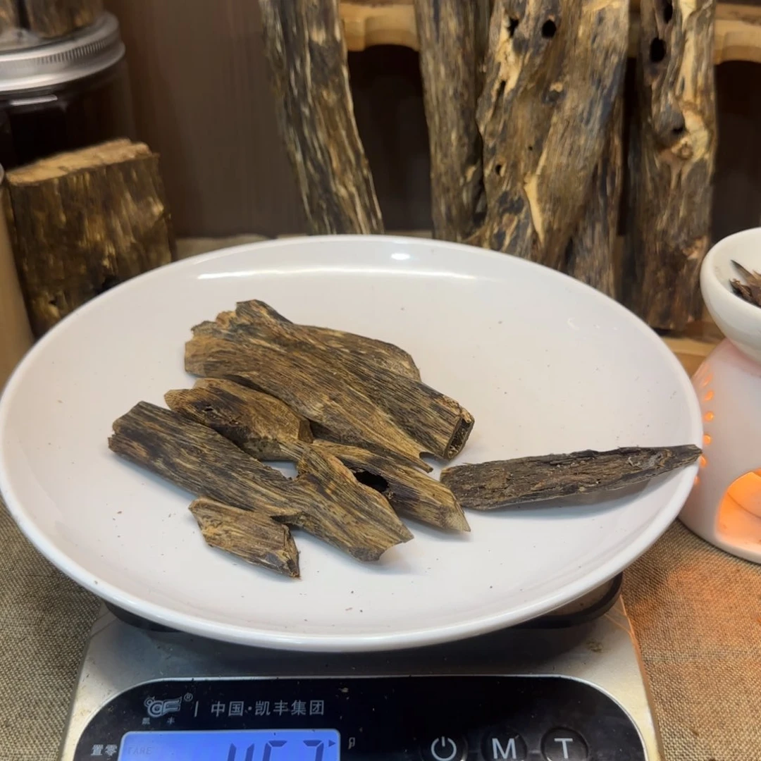 木质张勾子块料42克