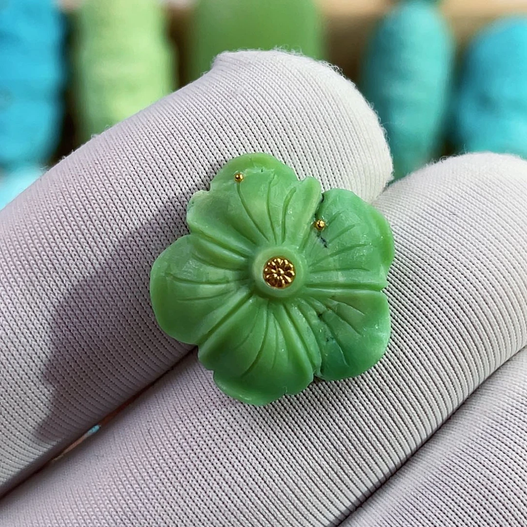 绿松石未镶嵌珠宝奇石