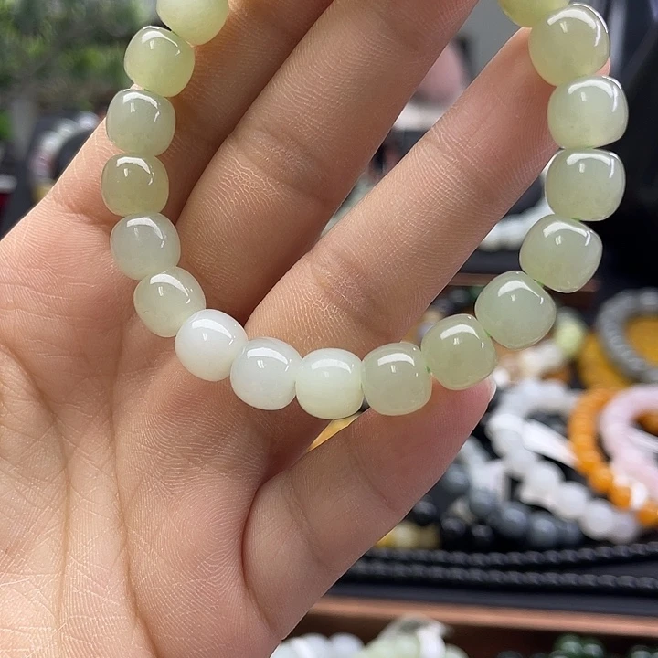 和田玉未镶嵌手串