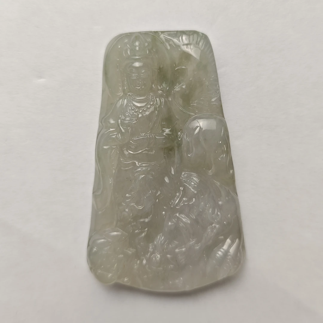 A货冰种飘花观音精雕成品
