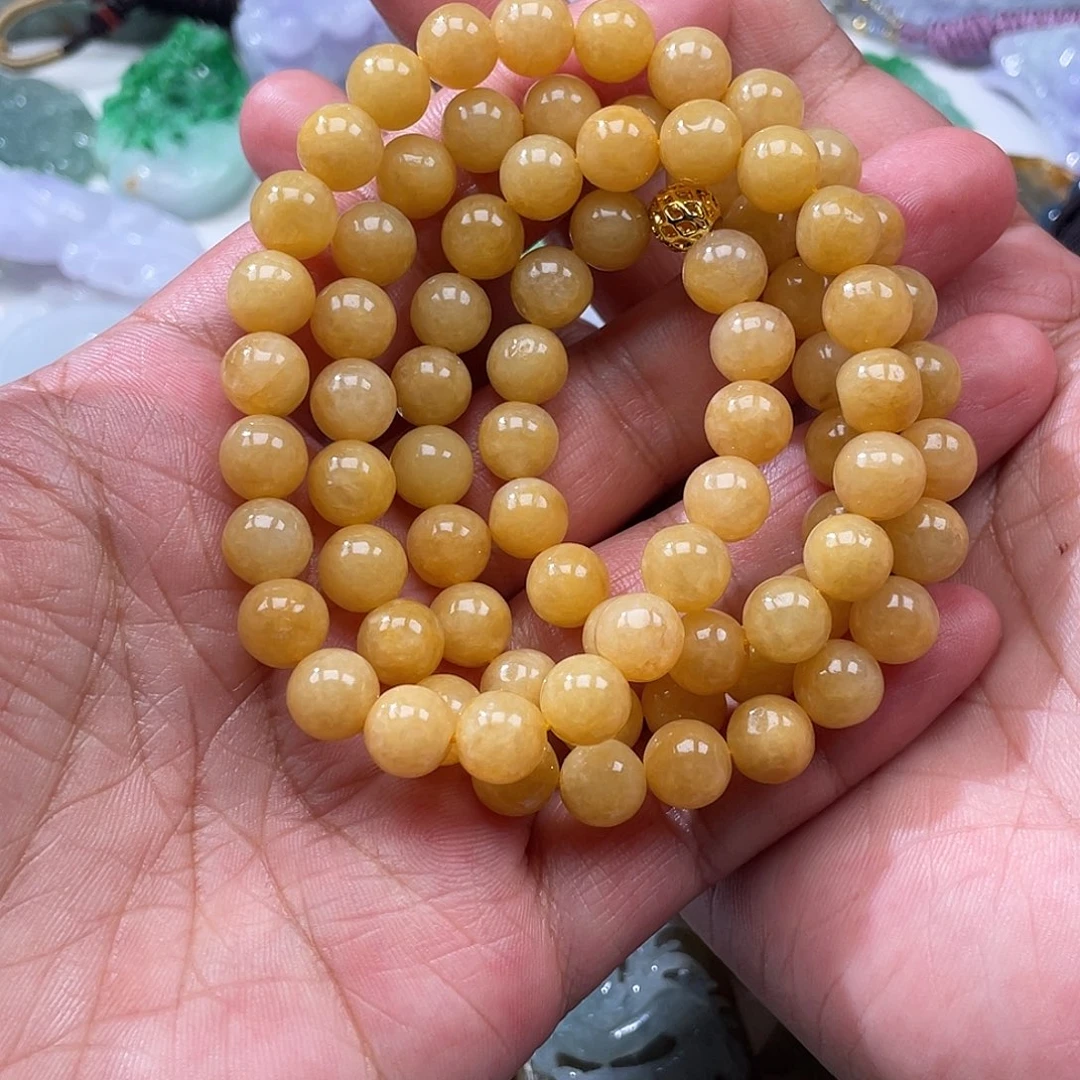 翡翠未镶嵌颈饰旭*