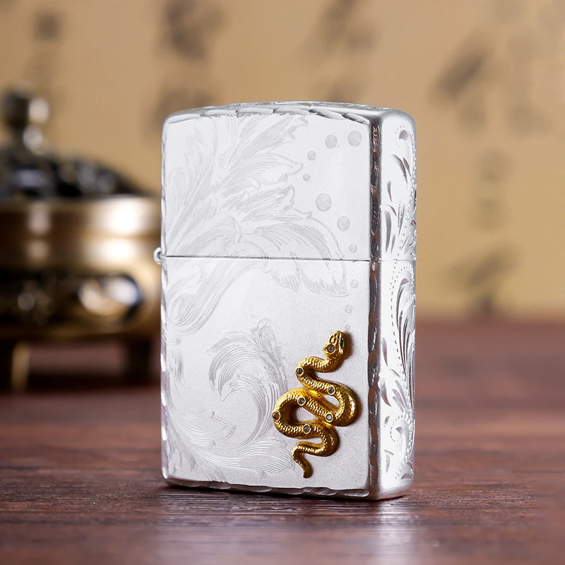 ZIPPO打火机银纹金蛇-精雕繁花咬边防风煤油送男生生日礼物DYJ1