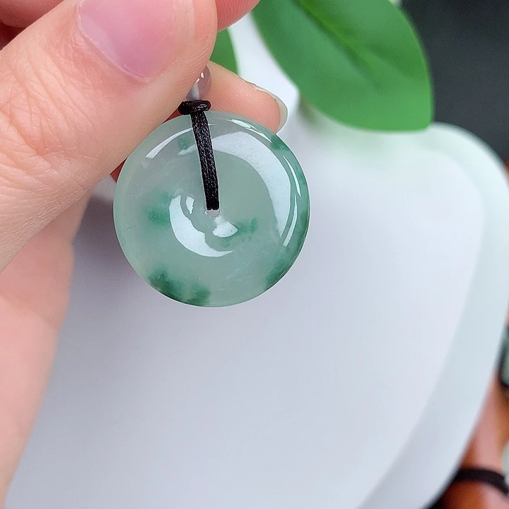 颈饰未镶嵌翡翠23.8/4.9mm