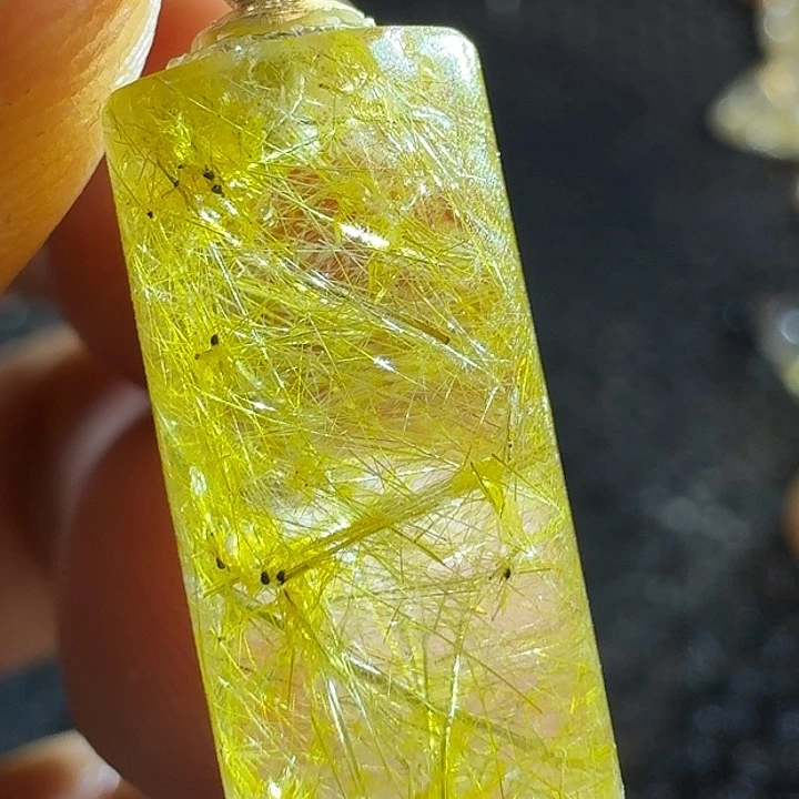 麗***麗颈饰未镶嵌水晶好