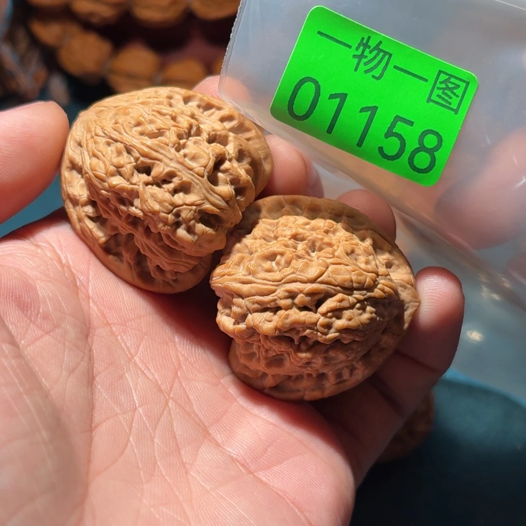 把件文玩核桃红玛瑙