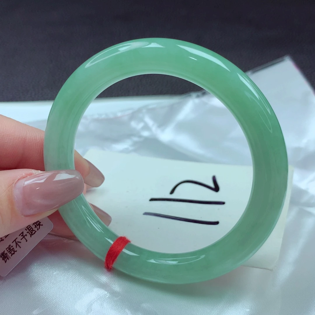 翡翠手镯未镶嵌手镯56