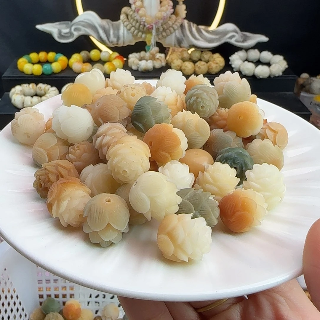 手串菩提根/象牙果瑕疵卡16-18多色大莲花20颗（2单宠10颗）