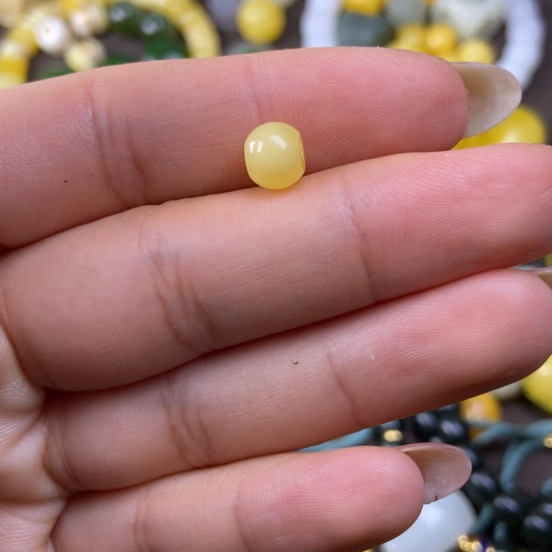 未镶嵌琥珀手链福利
