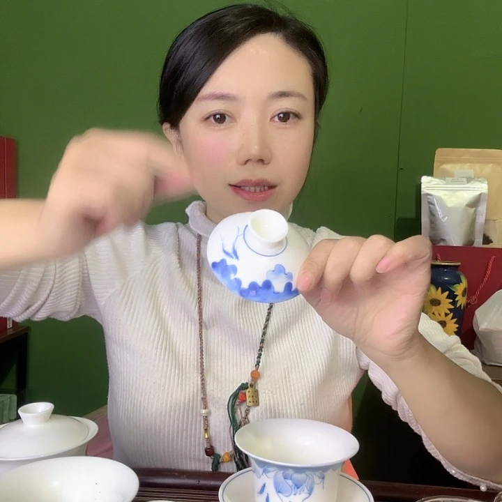 颂****品10个鱼手绘的杯子品茶