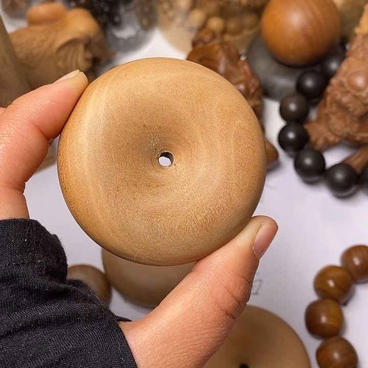 檀香木老山檀香大面包圈微瑕